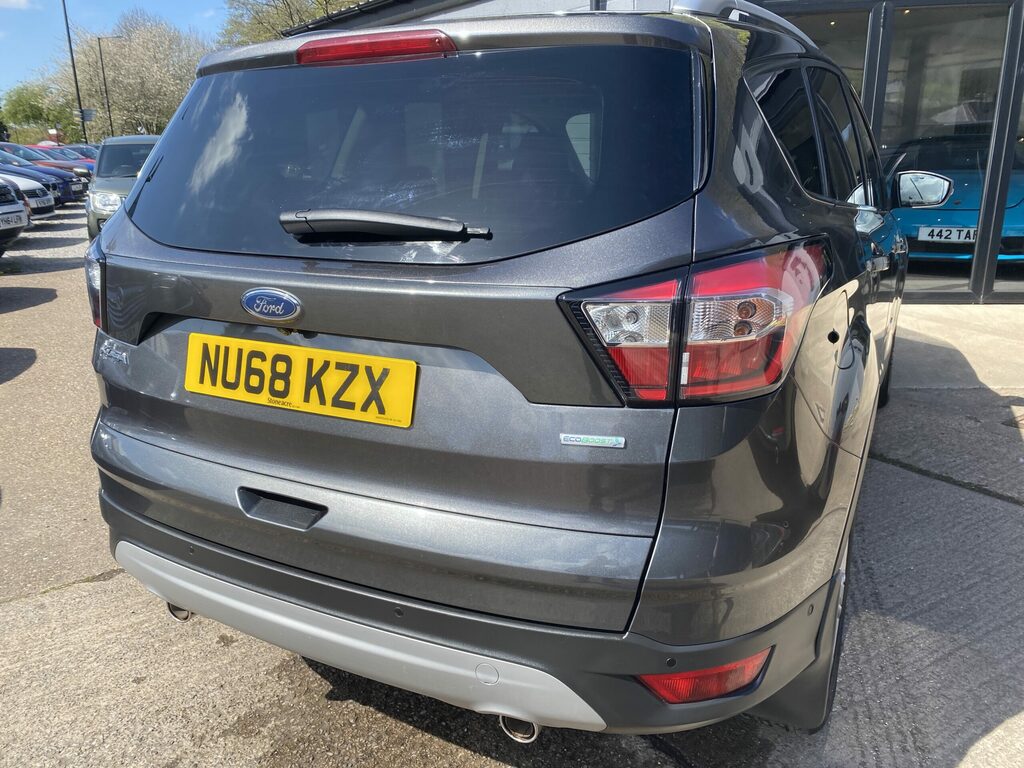 Ford  1.5 Ecoblue 120 Titanium Powershift Black #9
