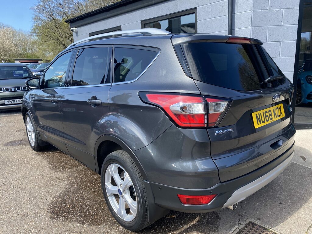 Ford  1.5 Ecoblue 120 Titanium Powershift Black #14