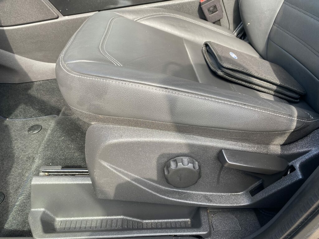 Ford  1.5 Ecoblue 120 Titanium Powershift Black #19