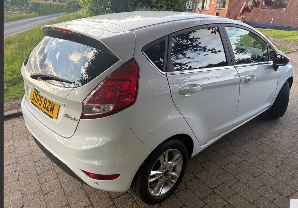 Ford Fiesta Ford Fiesta 1.6 Zetec. Hatch. Wh DS15BZM White #4
