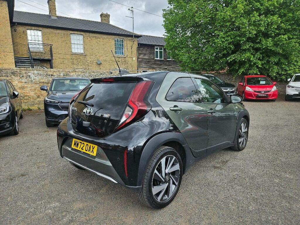 Toyota Aygo X 1.0 Vvt-i Exclusive X-shift Euro 6 S S MW72OAX Green #4