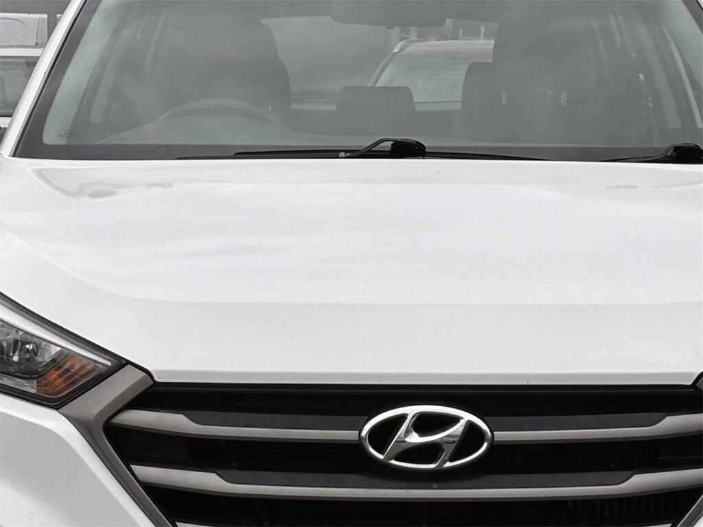 Hyundai Tucson 2.0 Crdi Blue Drive Se Nav Euro 6 S S EO16VHU White #4