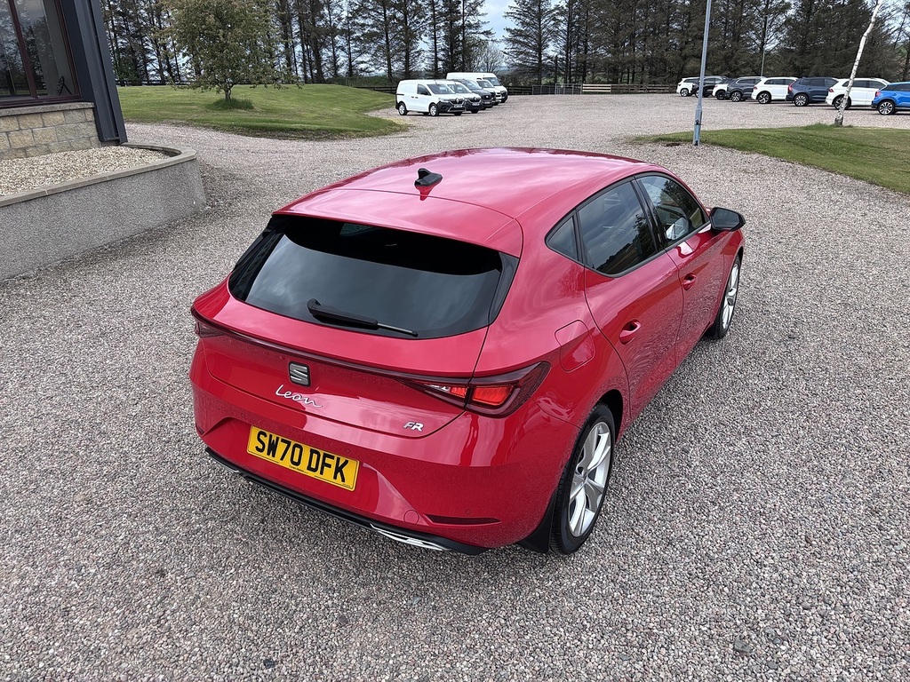Seat Leon Hatchback SW70DFK Red #5