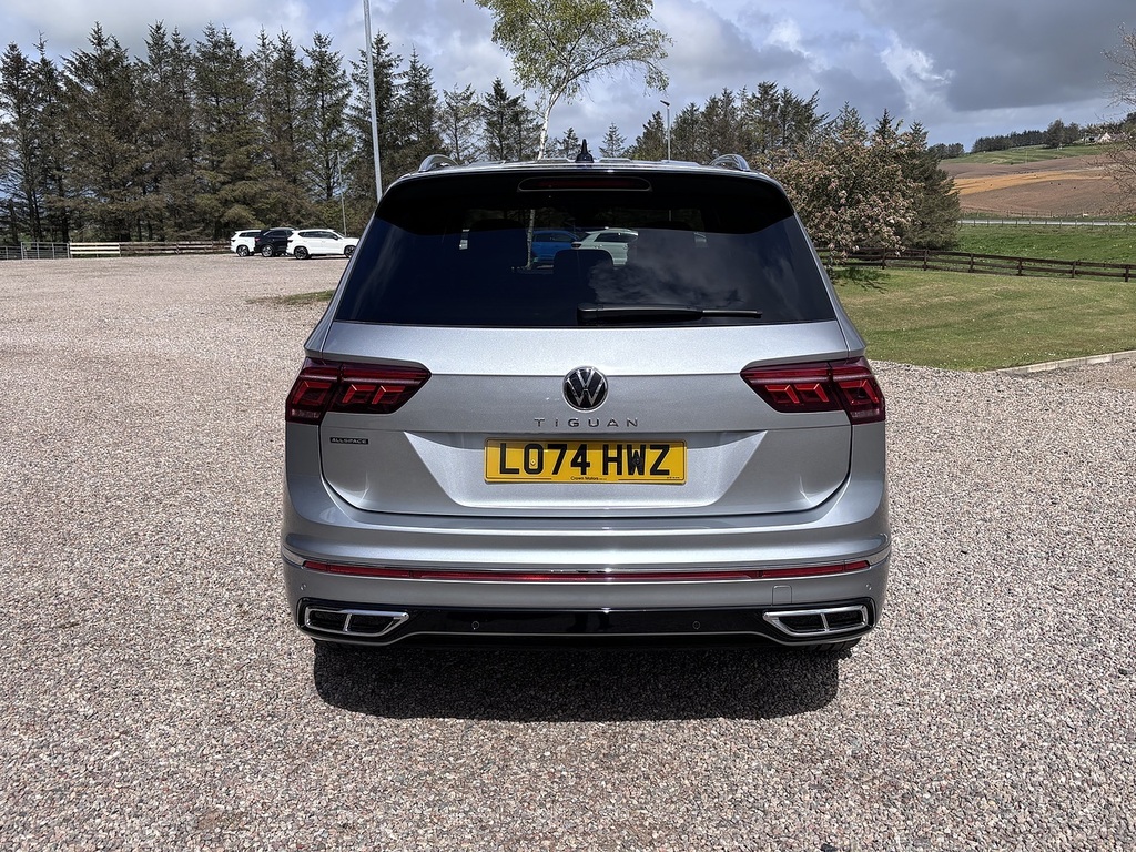 Volkswagen Tiguan Allspace Suv LO74HWZ Silver #6