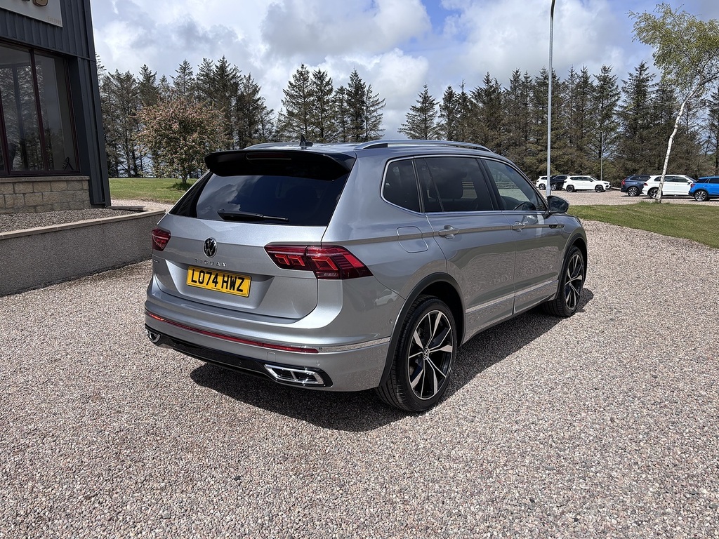 Volkswagen Tiguan Allspace Suv LO74HWZ Silver #4
