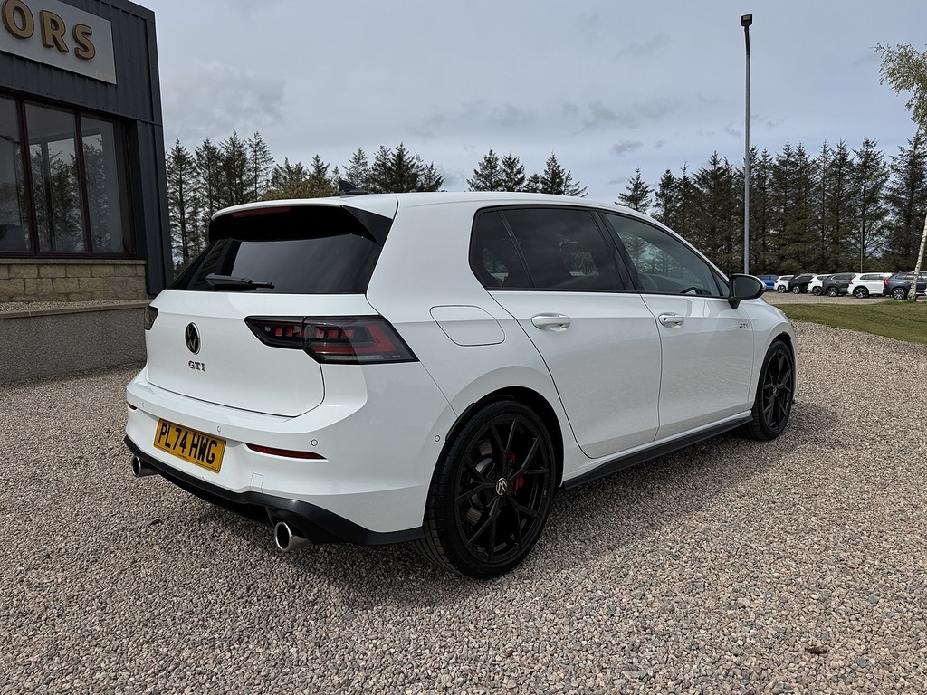 Volkswagen Golf Hatchback PL74HWG White #4