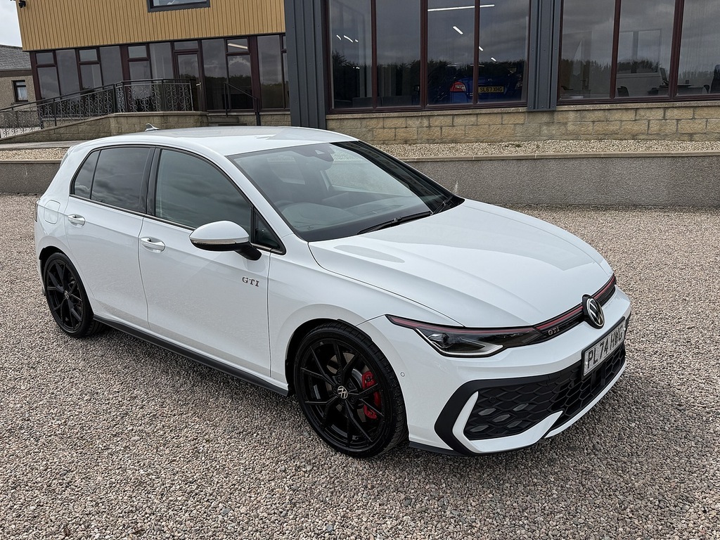 Volkswagen Golf Hatchback PL74HWG White #2