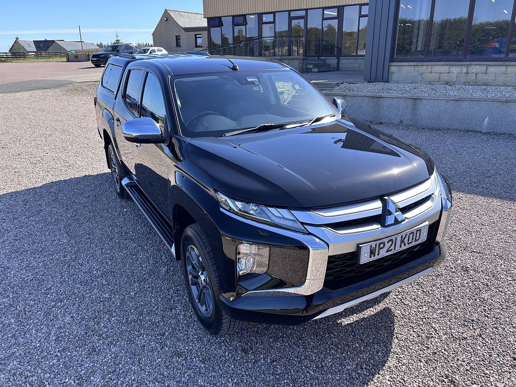 Mitsubishi L200 Pickup WP21KOD Black #2
