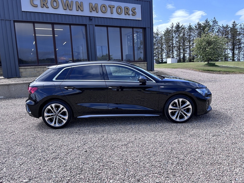 Audi A3 Hatchback MV75KHE Black #3