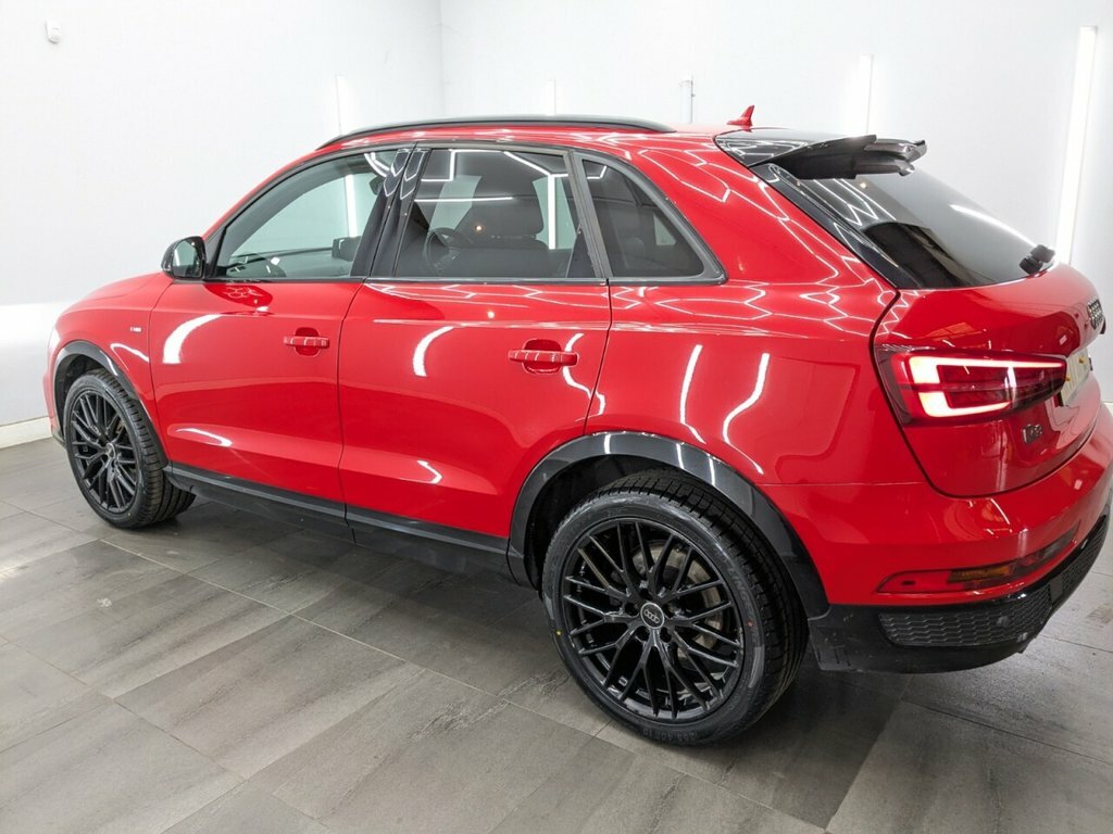 Audi Q3 2L Black Edition KT17GPE Red #6