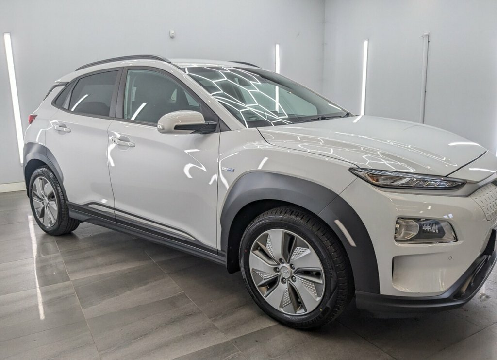 Hyundai Kona Suv ND20FBZ White #5