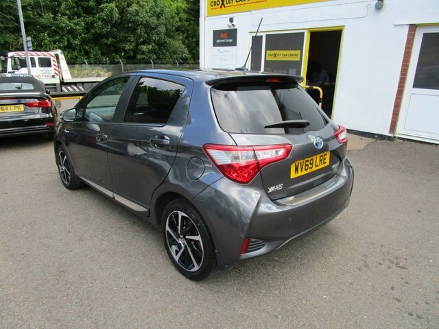Toyota Yaris 1.5 Vvt-h Excel Hatchback Hybrid E-cvt WV69LRE Grey #5