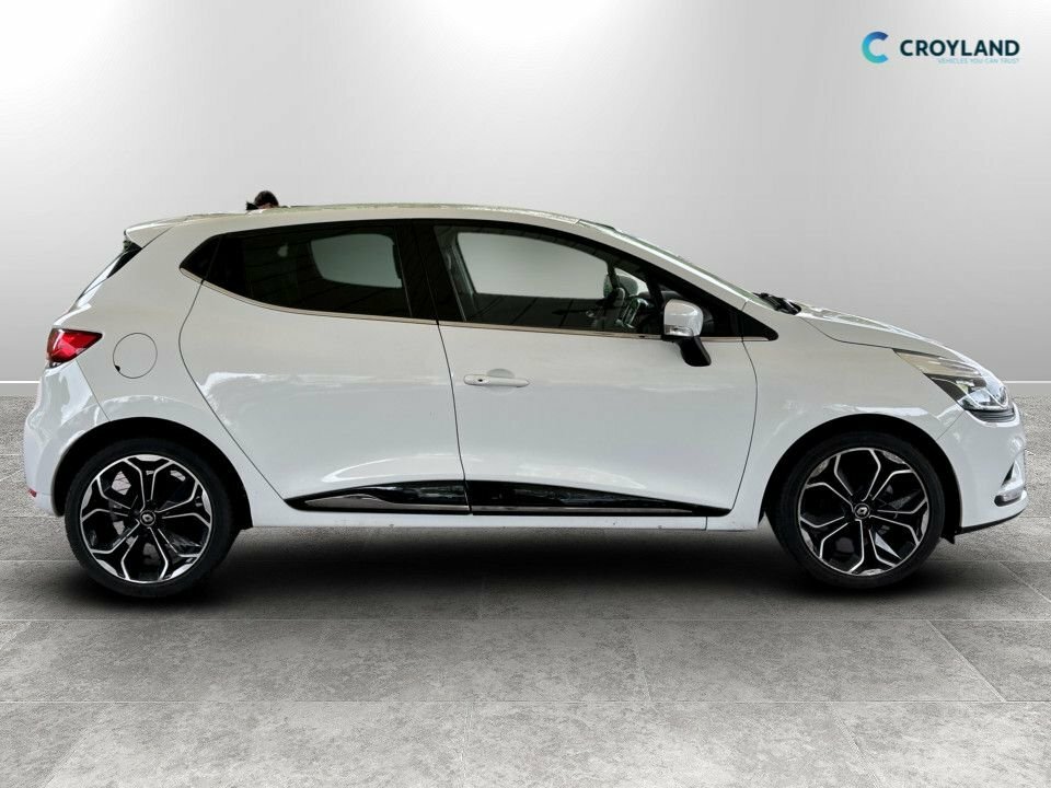 Renault Clio Hatchback BD68UPK White #2