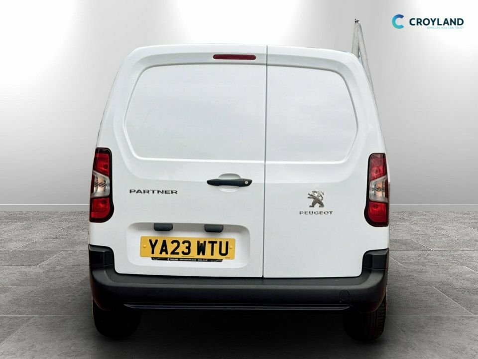 Peugeot Partner 1.5L Professional Premium YA23WTU White #4