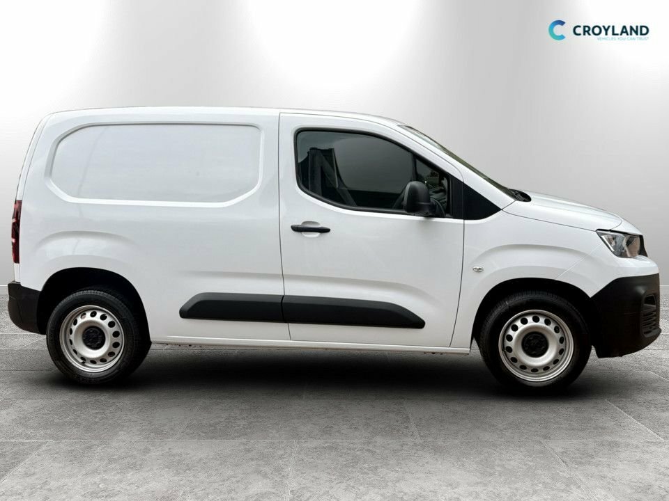 Peugeot Partner 1.5L Professional Premium YA23WTU White #2