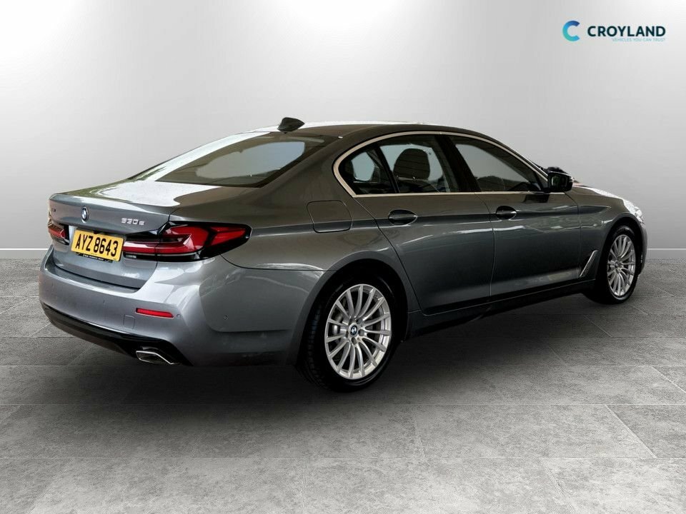 BMW 5 Series 2L Se AYZ8643 Blue #3