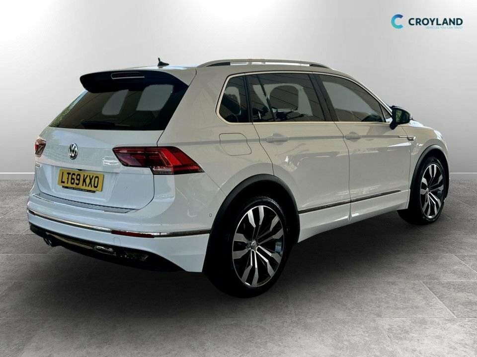 Volkswagen Tiguan 1.5L R-line Tech LT69KXO White #3