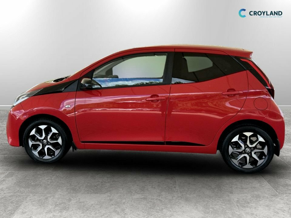 Toyota Aygo 1L X-trend FY69UDS Red #6