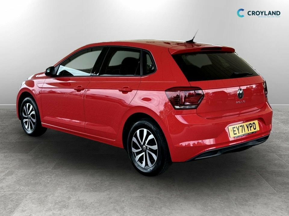 Volkswagen Polo 1L Active EY71YPO Red #5