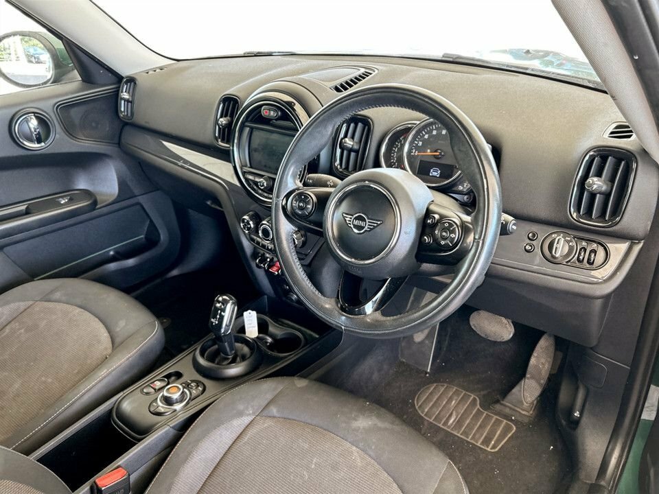 Mini Countryman 1.5L Cooper Classic GJ69XVY Green #5