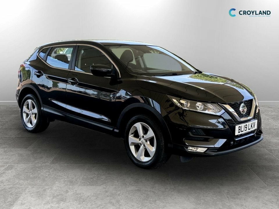 Nissan Qashqai 1.3L Acenta Premium Black