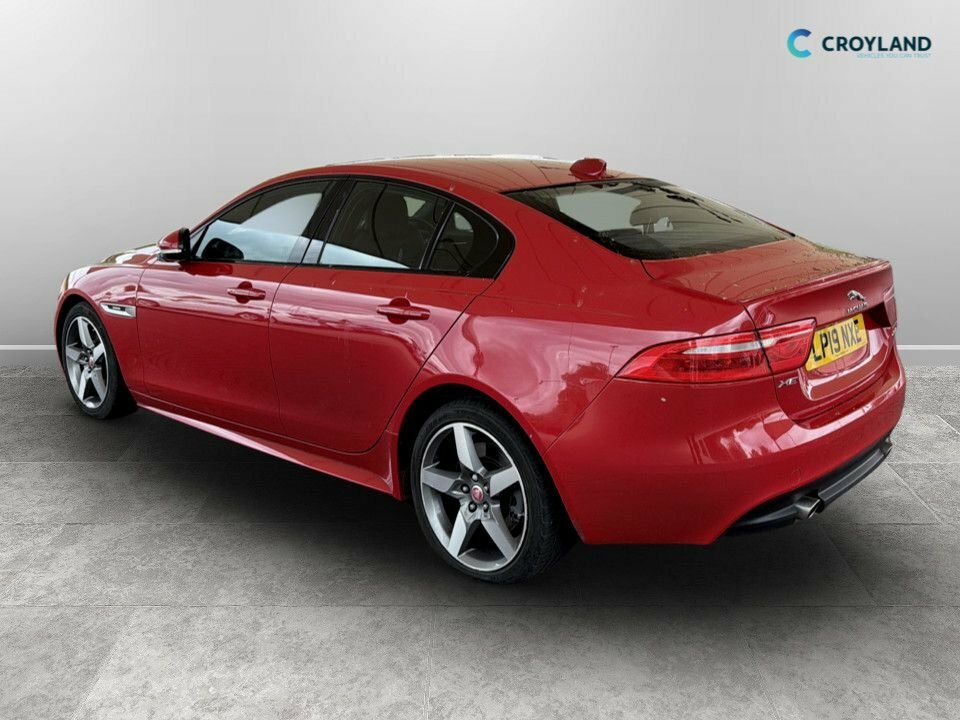 Jaguar XE 2L R-sport LP19NXE Red #3