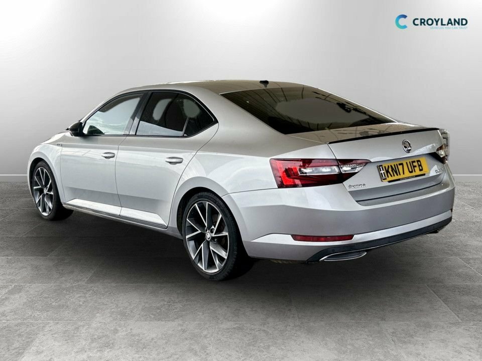 Skoda Superb 2L Sportline Silver #3