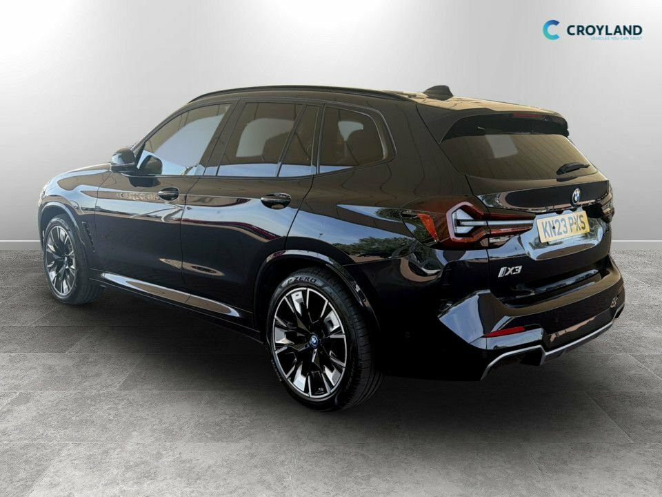 BMW iX3 Suv KN23PXS Black #5