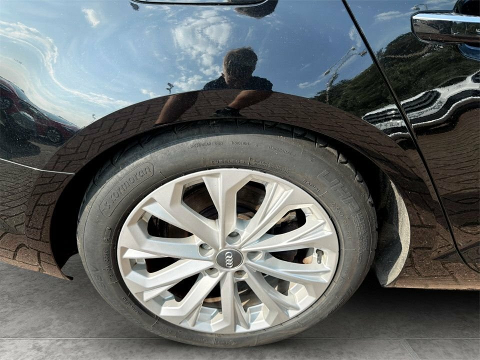 Audi A4 2L Se AV66BBF Black #4