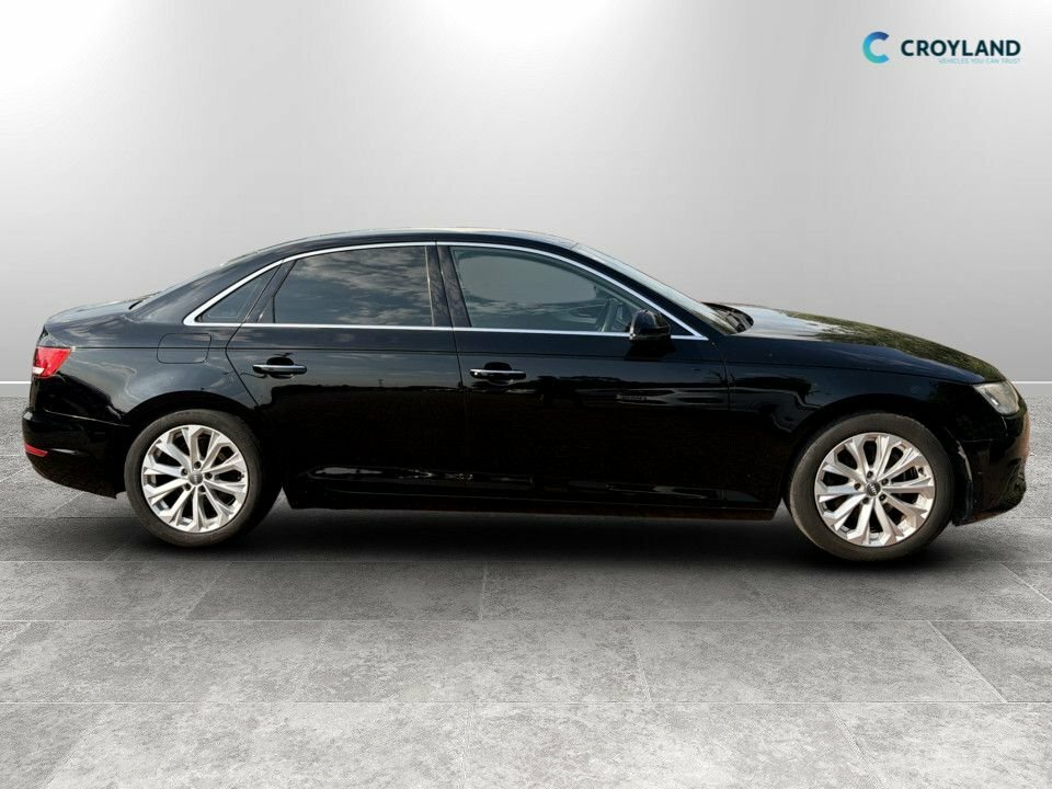 Audi A4 2L Se AV66BBF Black #2