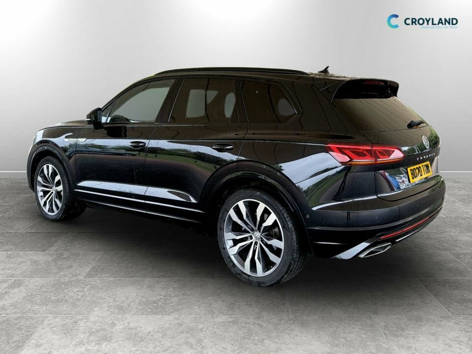 Volkswagen Touareg 3L Black Edition OY20WOX Black #3