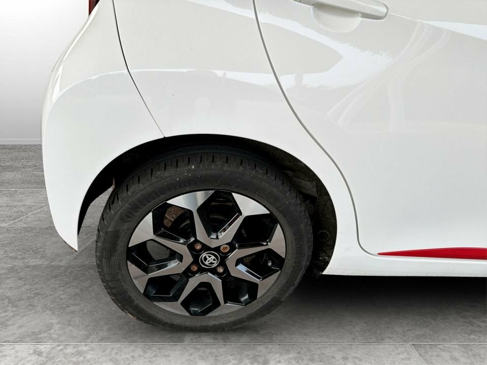Toyota Aygo 1L X-trend KP20WJD White #4