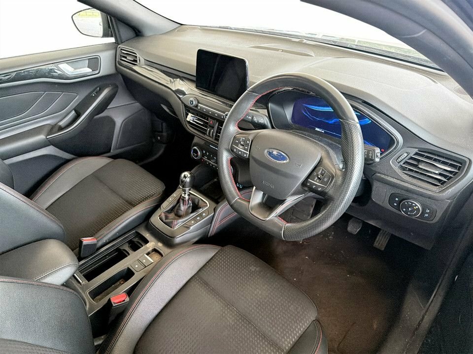 Ford Focus 1L St-line X Edition AF71TXO Black #5
