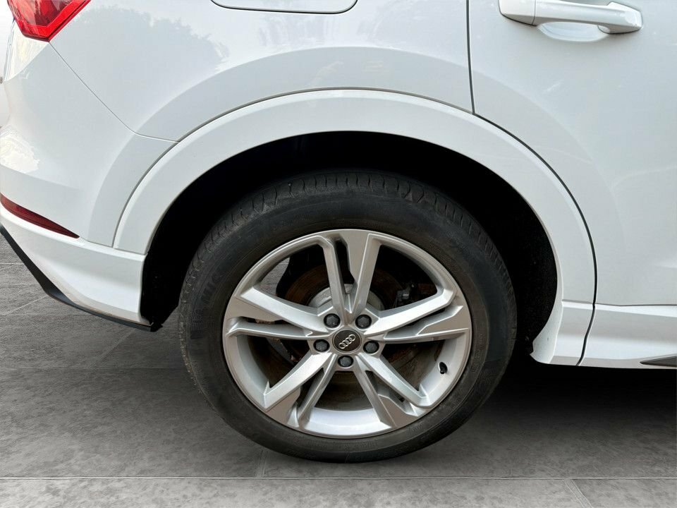 Audi Q3 2L S Line KM19UBK White #4
