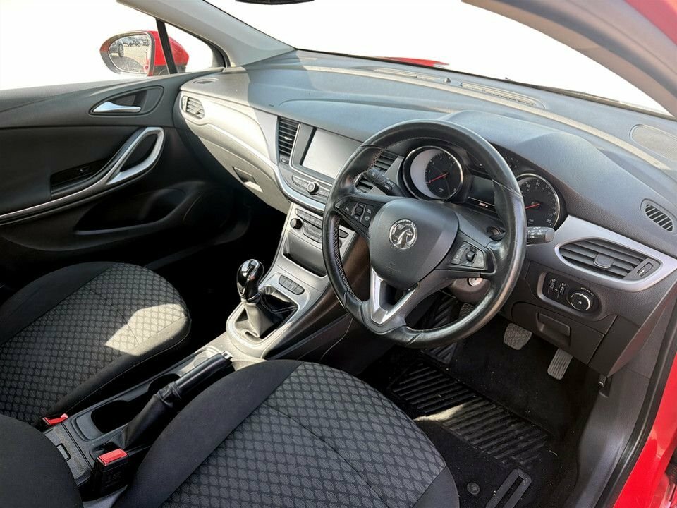Vauxhall Astra 1L Energy KU17JBR Red #5