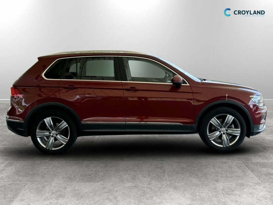 Volkswagen Tiguan 2L Sel Red #2