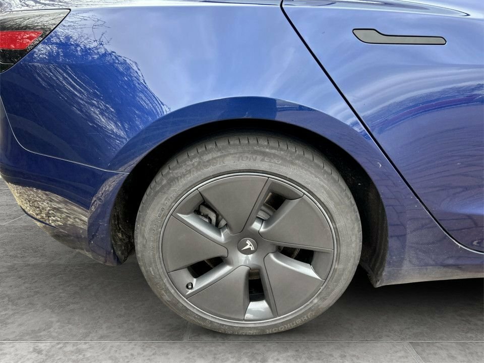 Tesla Model 3 Saloon BK71FBB Blue #4