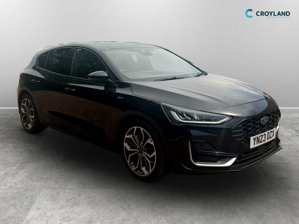 Ford Focus 1L St-line Vignale Black