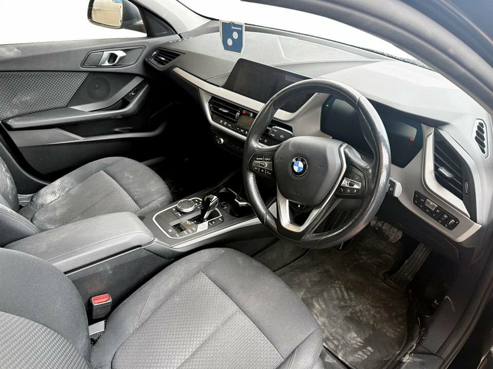 BMW 1 Series 1.5L Se KM22UBW Black #5