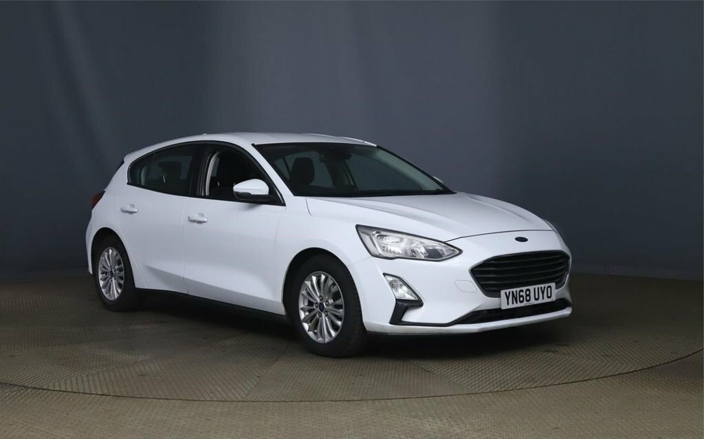 Ford Focus 1L Titanium YN68UYO White #6