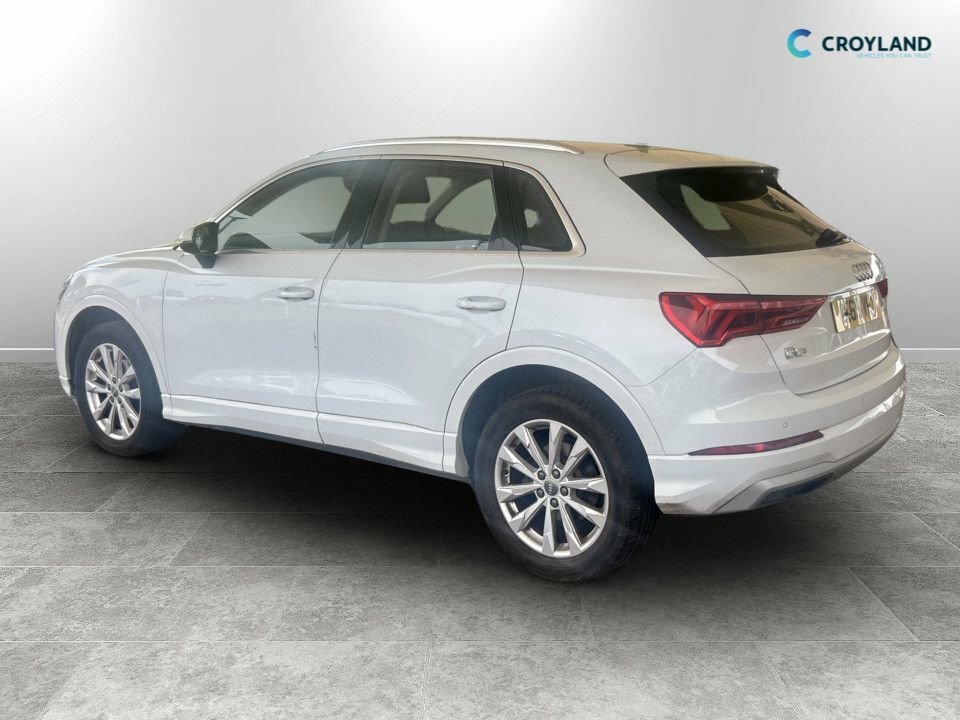 Audi Q3 1.5L Sport VE69VCX White #3