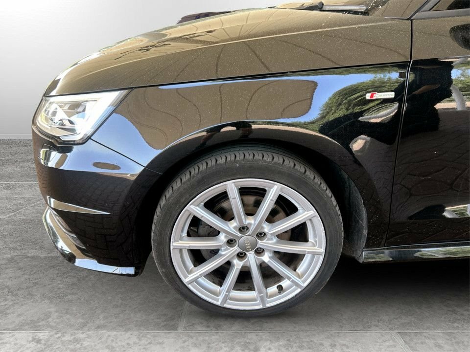 Audi A1 1L S Line AV67YFM Black #4