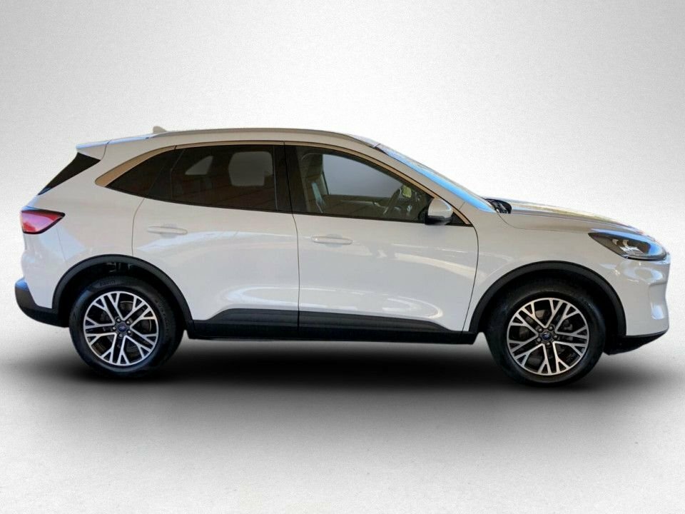 Ford Kuga Estate BJ21YYW White #2