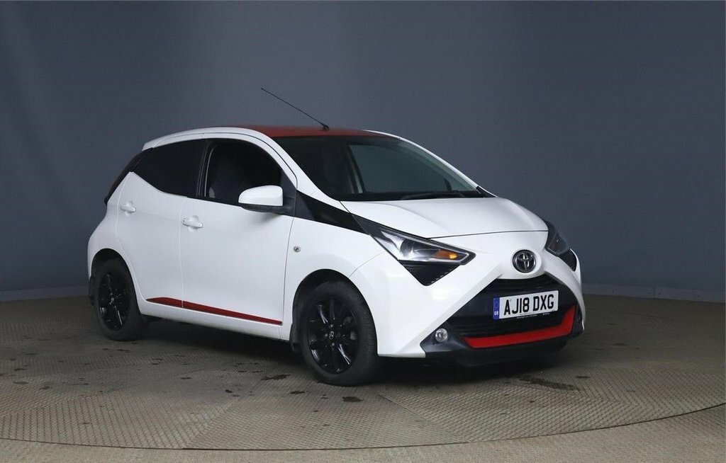 Toyota Aygo 1L X-press White