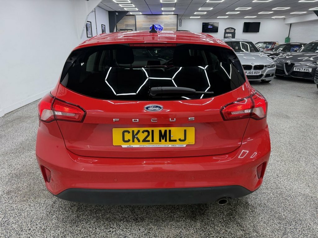 Ford Focus Focus Zetec Edition Mhev CK21MLJ Red #4