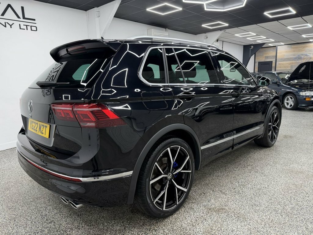 Volkswagen Tiguan 2L R YG22MZT Black #3