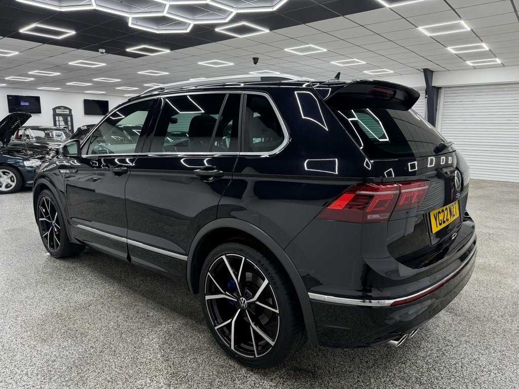 Volkswagen Tiguan 2L R YG22MZT Black #5