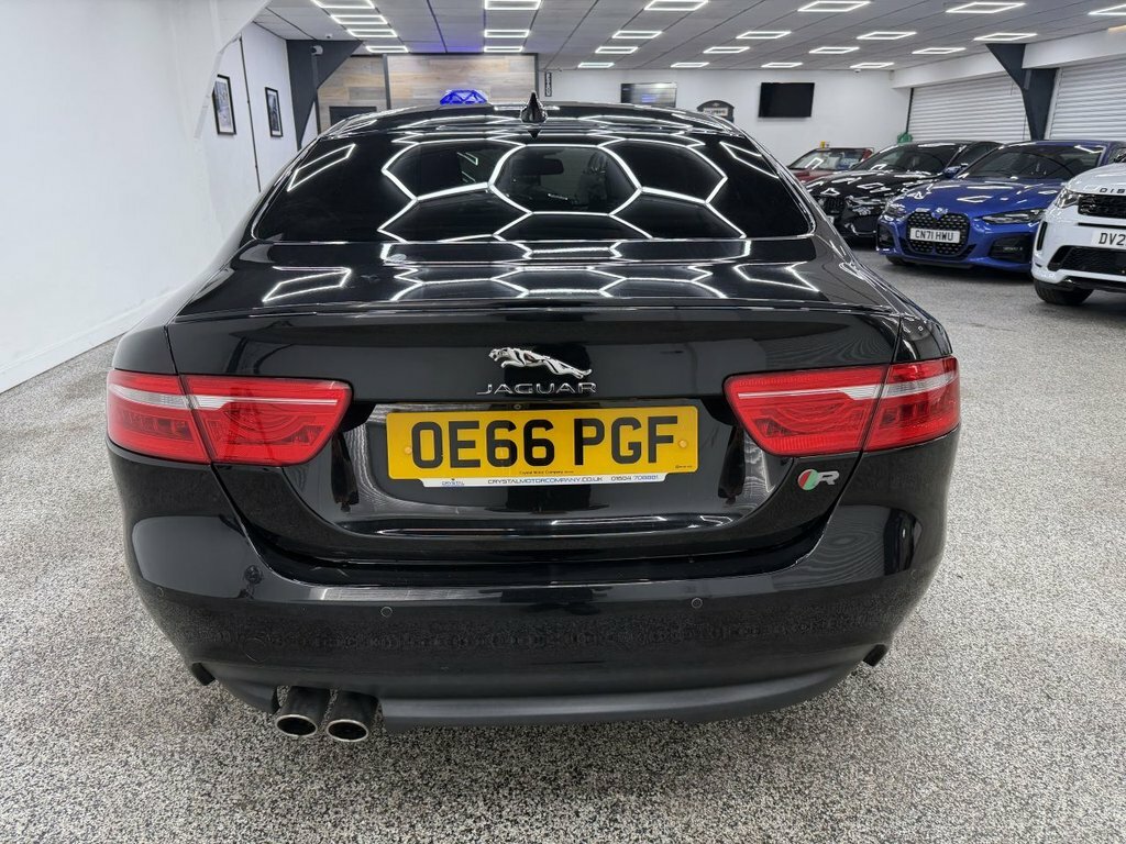 Jaguar XE Saloon OE66PGF Black #4