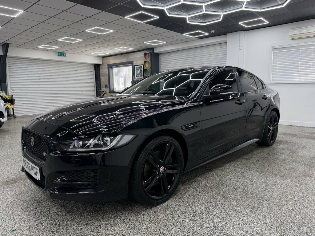 Jaguar XE Saloon OE66PGF Black #6