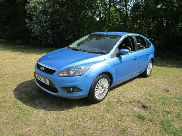 Ford Focus Hatchback EO60FNC Blue #4